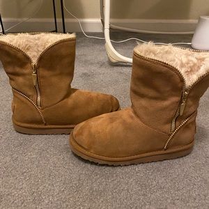 Brown Ugg’s